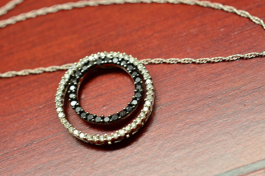 18" 10K White Gold Loose Rope Chain Necklace w/ Diamond Circle Of Love Pendant