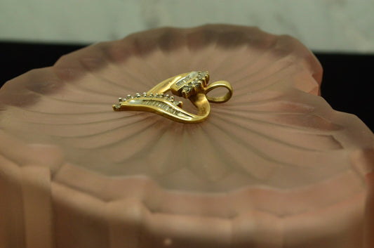 10K Yellow gold fancy open heart w/ diamonds pendant charm 1/4 tcw #D3778