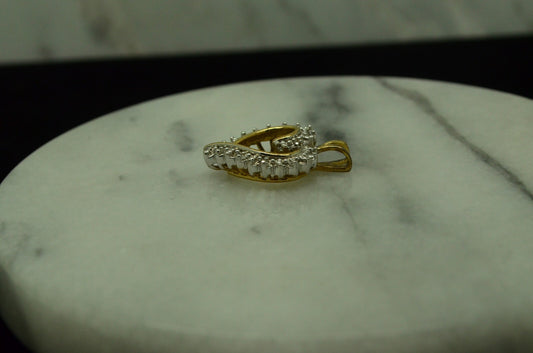 10K Yellow gold open heart w/ diamonds pendant charm 0.11 tcw #D3781