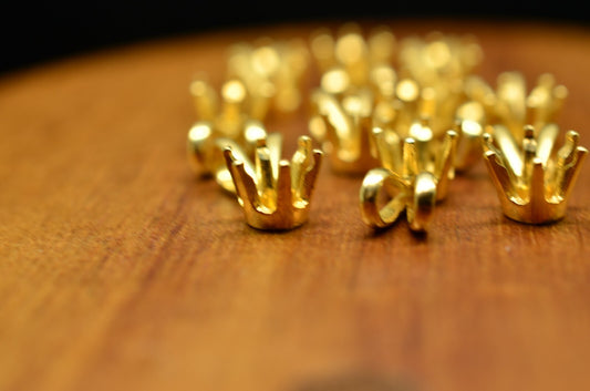 Lot of Ten 14K Yellow Gold Rabbit Ear Solitaire Bail Mounting -Six Prong