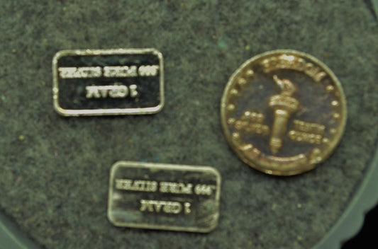 Lot of 3 Mini Rounds / Bars .999 Fine Silver -Two 1 gram and One 1/10th oz