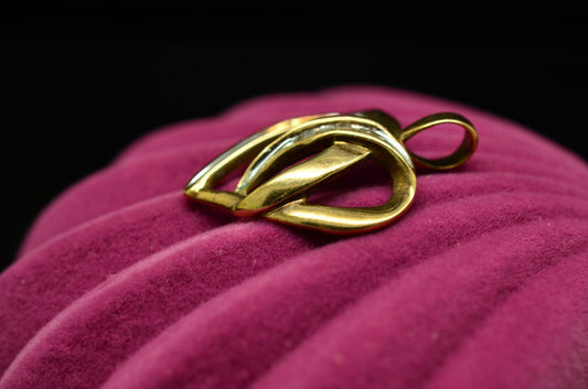 10K Yellow gold fancy open heart pendant charm w/ diamonds