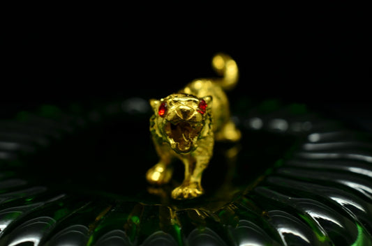 18K Yellow Gold big jungle cat pendant charm with red eyes -12.0 grams