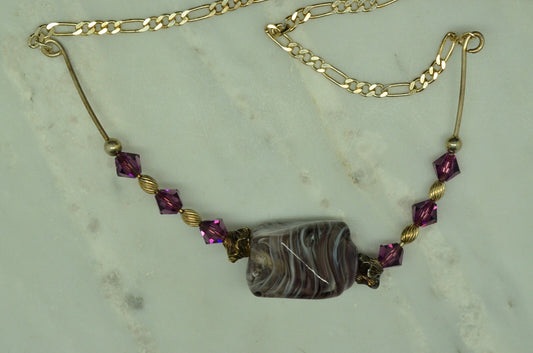 20" 925 Sterling Silver figaro chain necklace w/ fancy purple beaded pendant