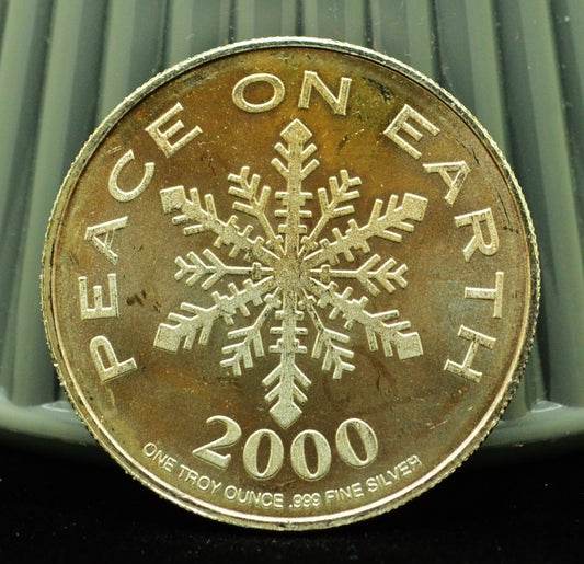 2000 Peace On Earth All I Want For Christmas Art Round -1 Troy Oz .999 Silver