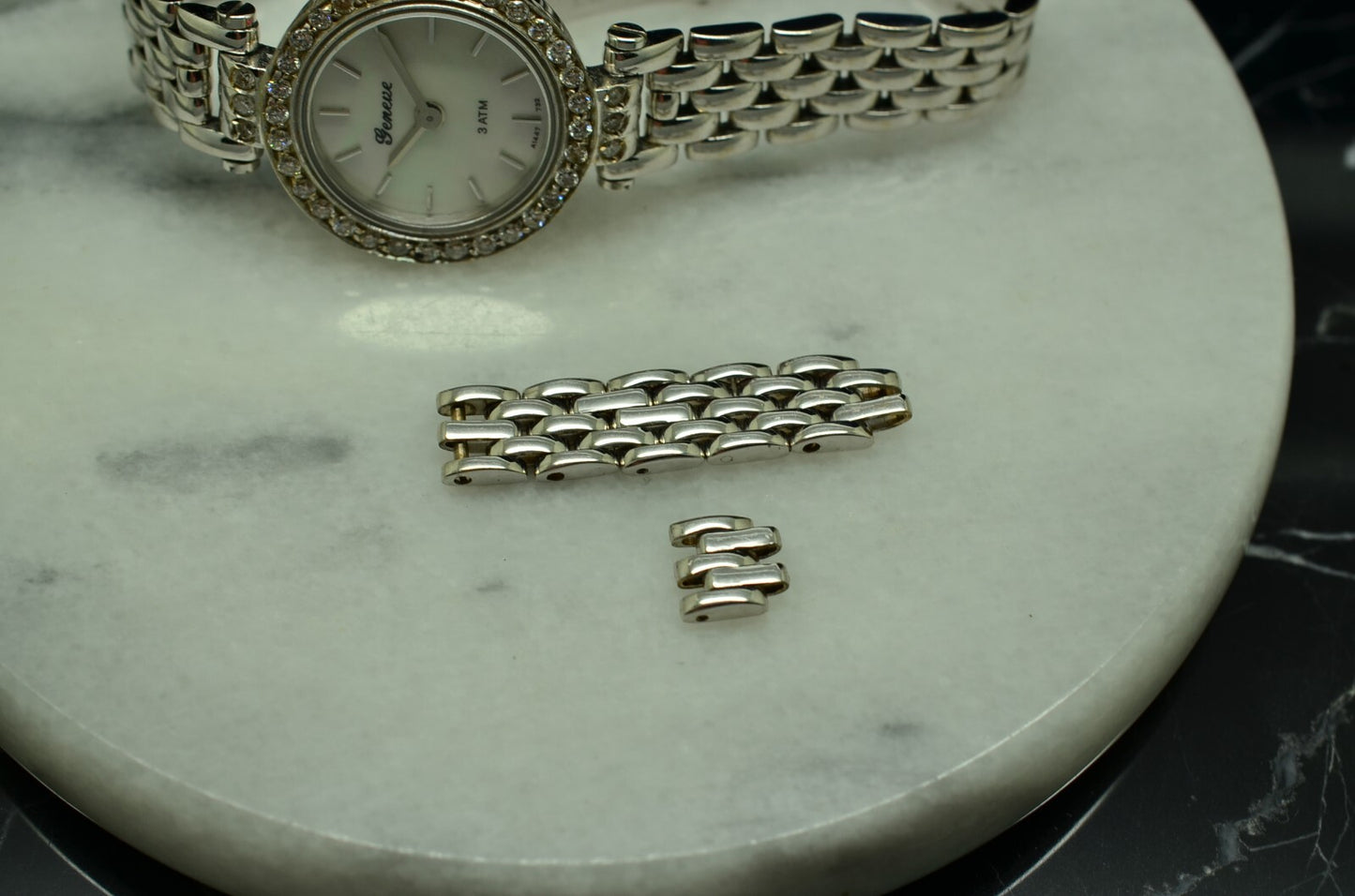 Vintage Geneve 14K White Gold Diamond Ladies Wristwatch w/ extra links