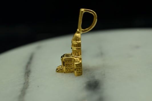 14K Yellow Gold capitol building pendant charm