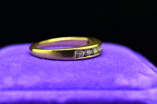 14K Yellow Gold 9 stone diamond anniversary ring band 1/3 tcw size 4.25