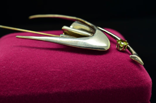 925 Sterling Silver Stylized Bird Design Lapel Hat Stick Pin w/ Peridot