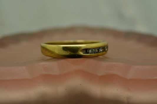 14K Yellow Gold 5 stone diamond ring band 0.15 tcw size 9.25