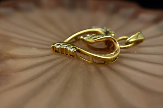10K Yellow Gold ribboned design open heart pendant charm w/ diamonds 0.25 tcw