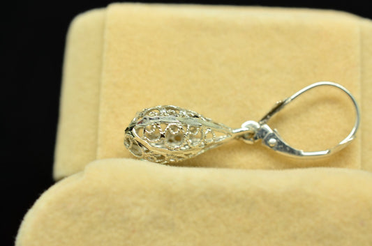 14K White Gold Dangling Filigree Raindrop Single Leverback Earring -just one