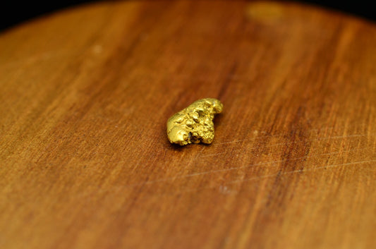 20K Yellow Gold natural gold nugget 1.2 grams 10.5mm X 6.5mm X 3.5mm