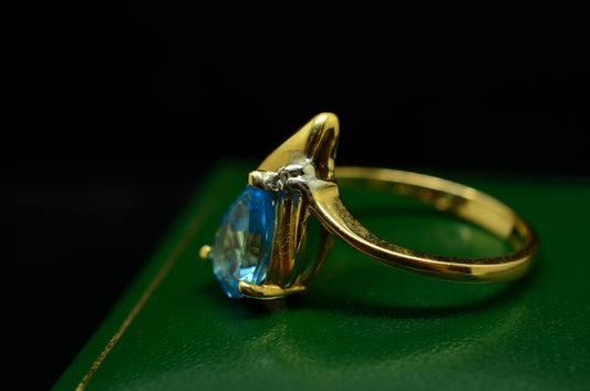 14K Yellow Gold Pear Cut Blue Topaz Ring Band w/ Diamond Accent Size 6.75