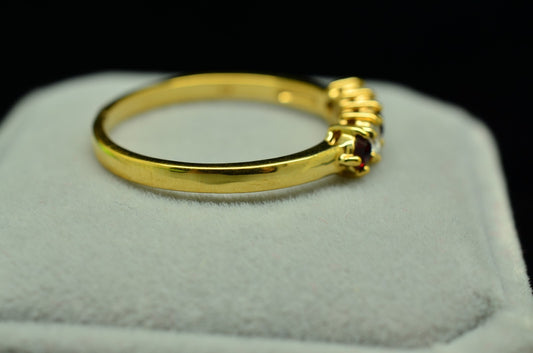 14K Yellow Gold five stone red & clear cz ring band size 11