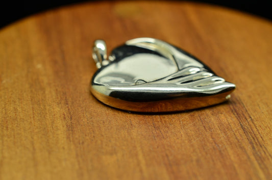925 Sterling silver heart with angel wings pendant charm