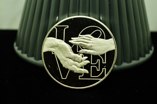 1973 Power Of Love #36 Postmasters Of America Art Round 92.5% Silver