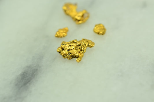 Lot of 18k-20k Yellow Gold tiny natural gold nuggets 1.0 gram
