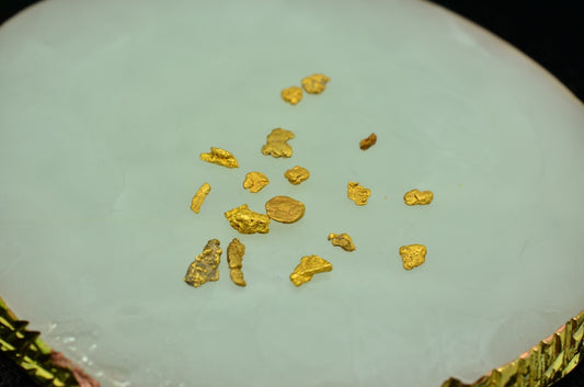 Lot of 18k Yellow Gold tiny natural gold nuggets 1.5 grams