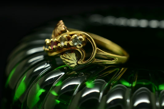 10K Yellow Gold Black Hills Gold Leaves Four Gemstone Ring Band Size 8.25