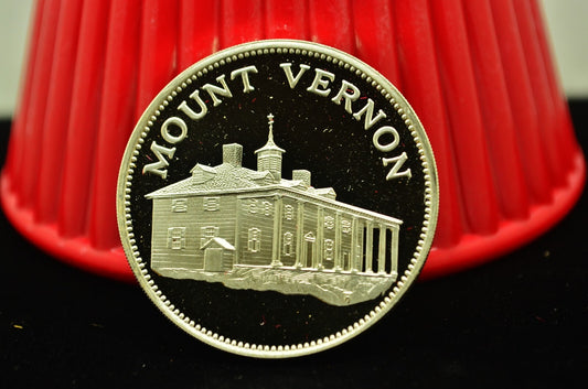 1971 Mount Vernon Franklin Mint Art Round 92.5% Silver