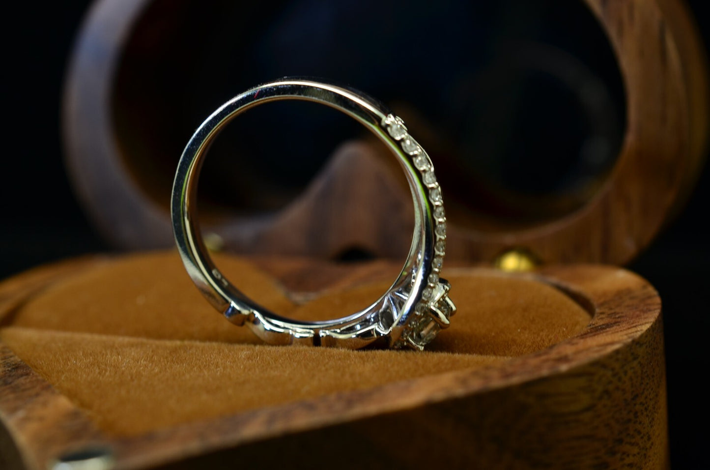 10K White Gold White Sapphire Sculptural Engagement Ring Diamond accents Size 7