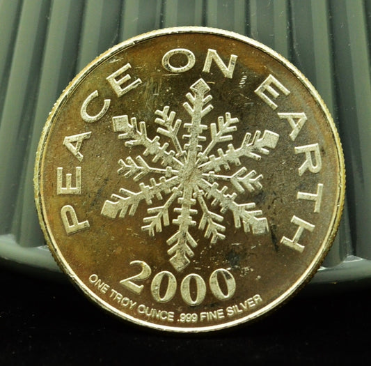 2000 Peace On Earth Merry Christmas Art Round -1 Troy Oz .999 Silver