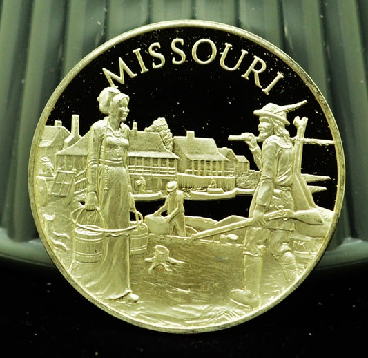 925 Silver Franklin Mint Art Round State of Missouri