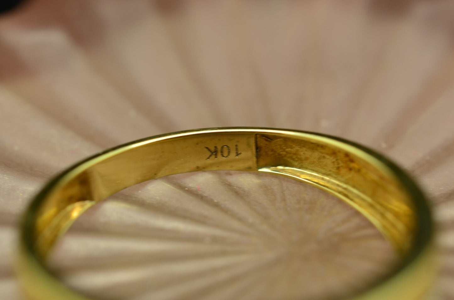 10K Yellow Gold 18 Stone Diamond Anniversary Ring Band 0.18 Carats Size 10.25