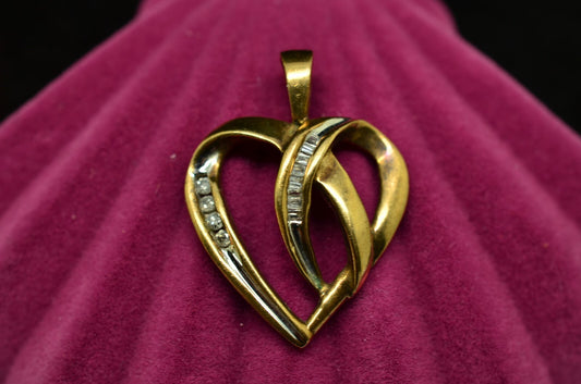 10K Yellow gold fancy open heart pendant charm w/ diamonds