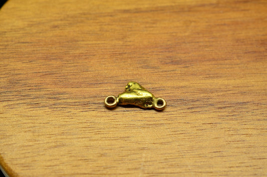 20K Yellow Gold natural gold nugget w/ jump rings 1.1 grams 15mm X 7mm X 2.5mm
