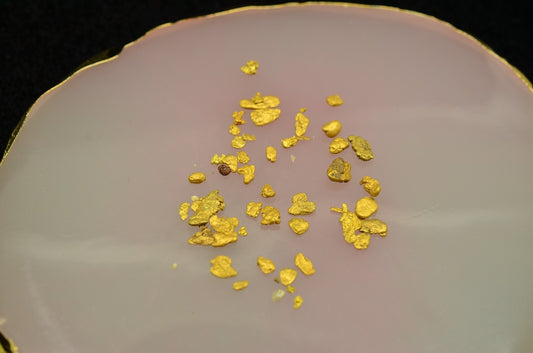Lot of 18k Yellow Gold tiny natural gold nuggets 2.6 grams