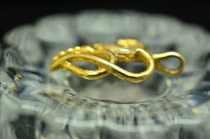 10K Yellow Gold Black Hills Gold Leaves & Grape Design Open Heart Pendant Charm