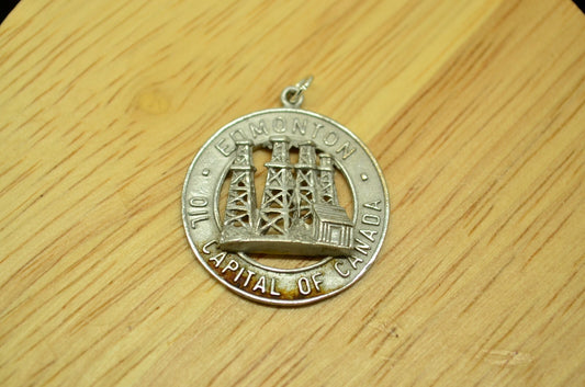 925 Sterling Silver Edmonton Oil Capitol Of Canada round pendant charm