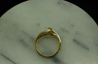 10K Yellow gold 9 diamond anniversary ring band w/ overpass design size 7 #D3795