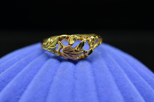 10K Yellow Gold Black Hills Gold Leaves Ring Band Size 4.5