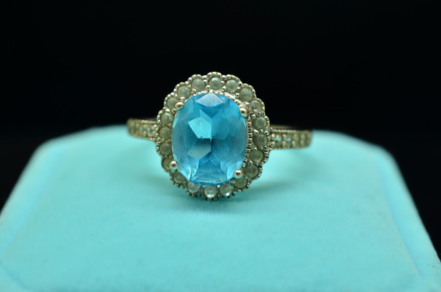 10k White Gold oval light blue topaz ring band with white topaz halo size 9.75