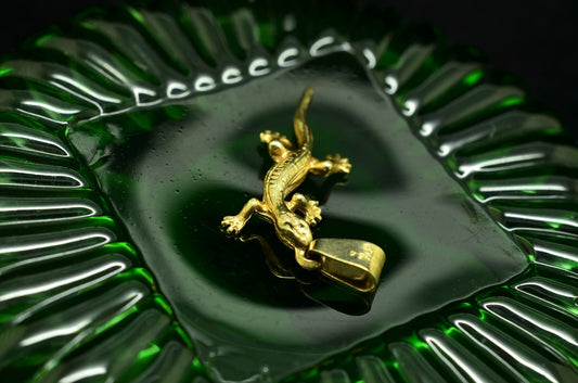 14K Yellow Gold Lizard Gecko Pendant Charm