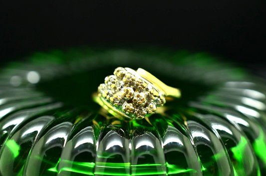 14K Yellow Gold diamond cluster ring band 0.10 tcw size 5.25