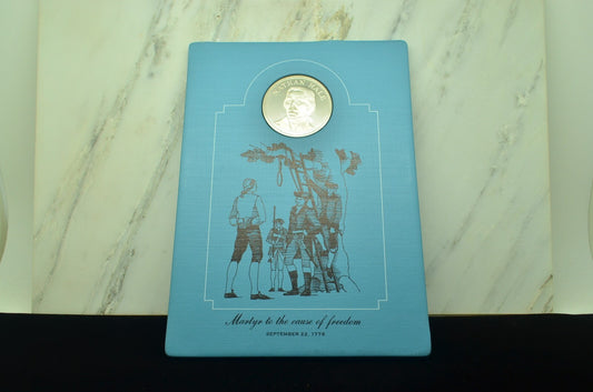 Franklin Mint Nathan Hale 925 Sterling Silver Medal Round in Display
