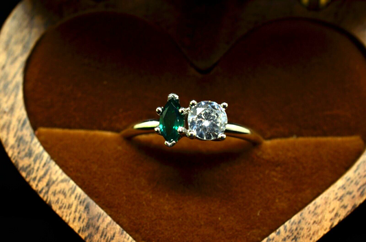 14K White Gold Toi Et Moi Emerald & CZ Engagement Ring Size 6.75