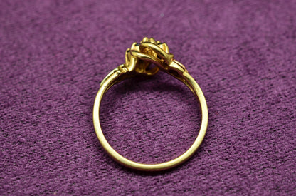 10K Yellow Gold Black Hills Gold Leaves w/ Topaz & Diamond Ring Band Size 7