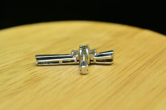 14K White Gold Cross Pendant Charm with Diamonds 1/10 tcw