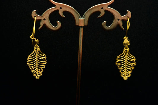 21K Yellow Gold Sparkling Filigree Leaf Dangling Locking Fishhook Earrings