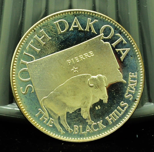 925 Silver Franklin Mint Art Round State of South Dakota