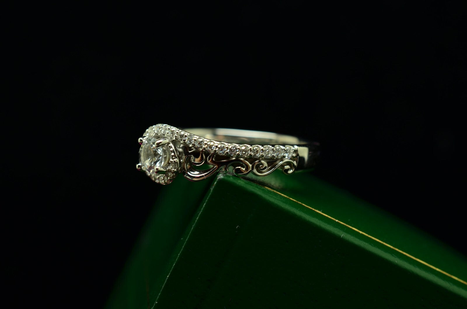 10K White Gold White Sapphire Sculptural Engagement Ring Diamond accents Size 7