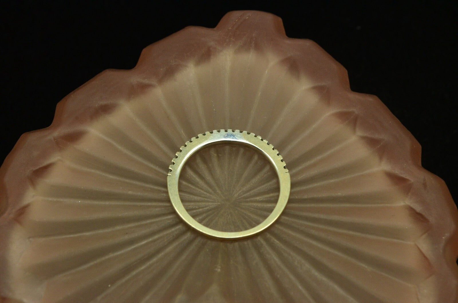 10K White gold 21 diamond anniversary ring band size 7.75 #D3796