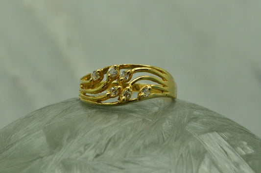 14K Yellow Gold constellation cubic zirconia design ring band size 6.75