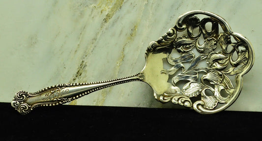 925 Sterling Silver Towle Canterbury Almond Scoop w/ Leaf Design Bowl 4 3/4"