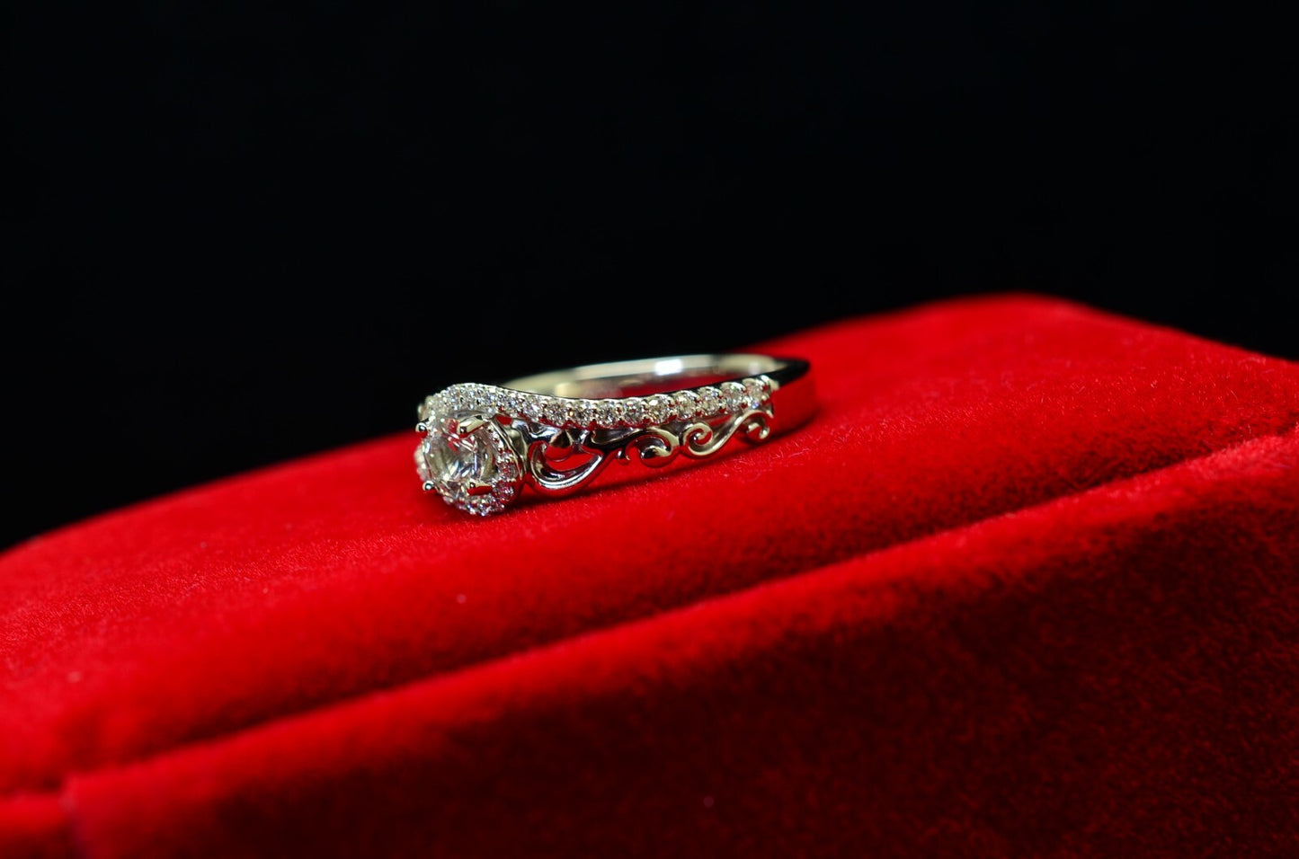 10K White Gold White Sapphire Sculptural Engagement Ring Diamond accents Size 7